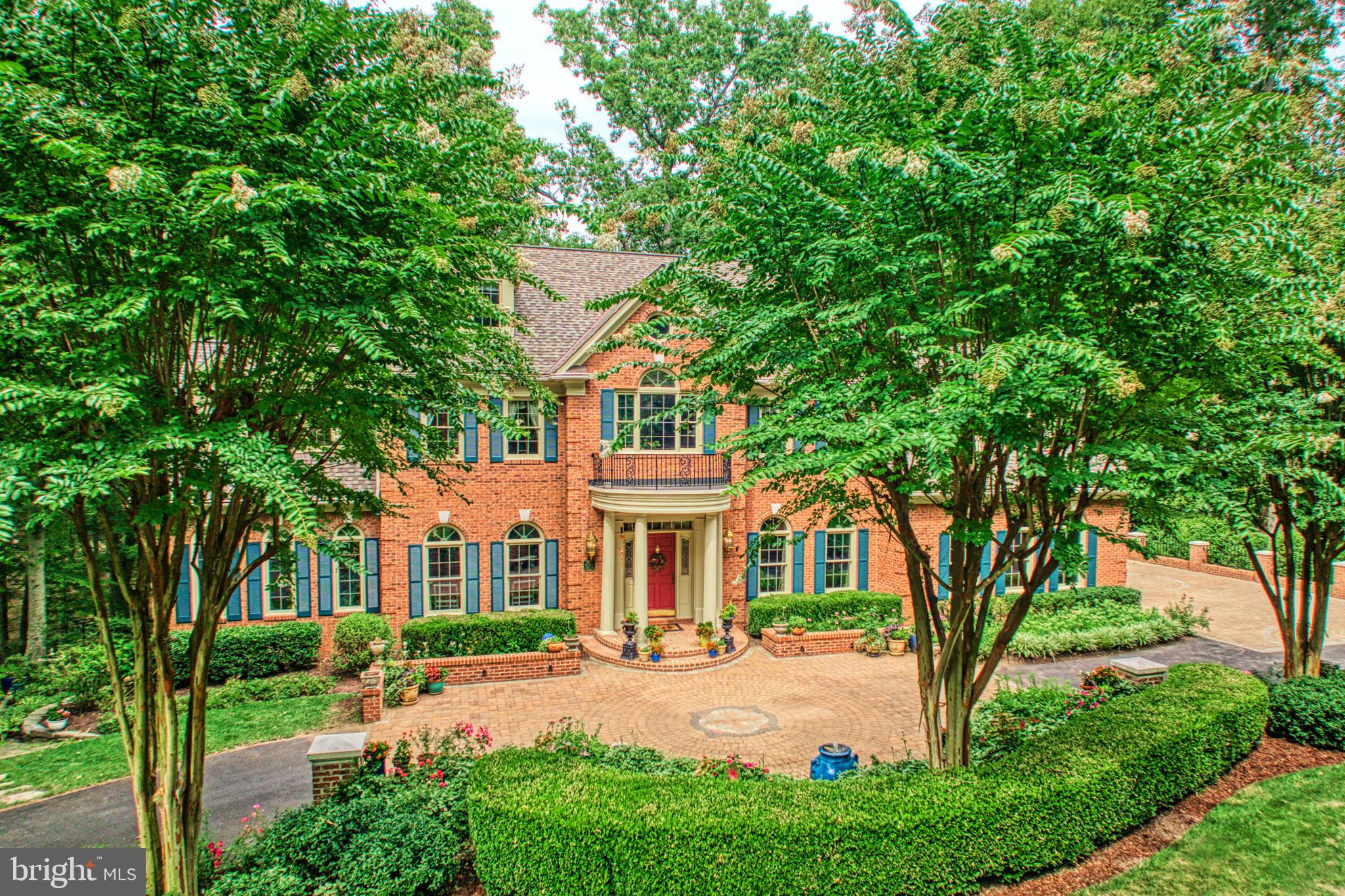 HAMPTON HILLS - Residential