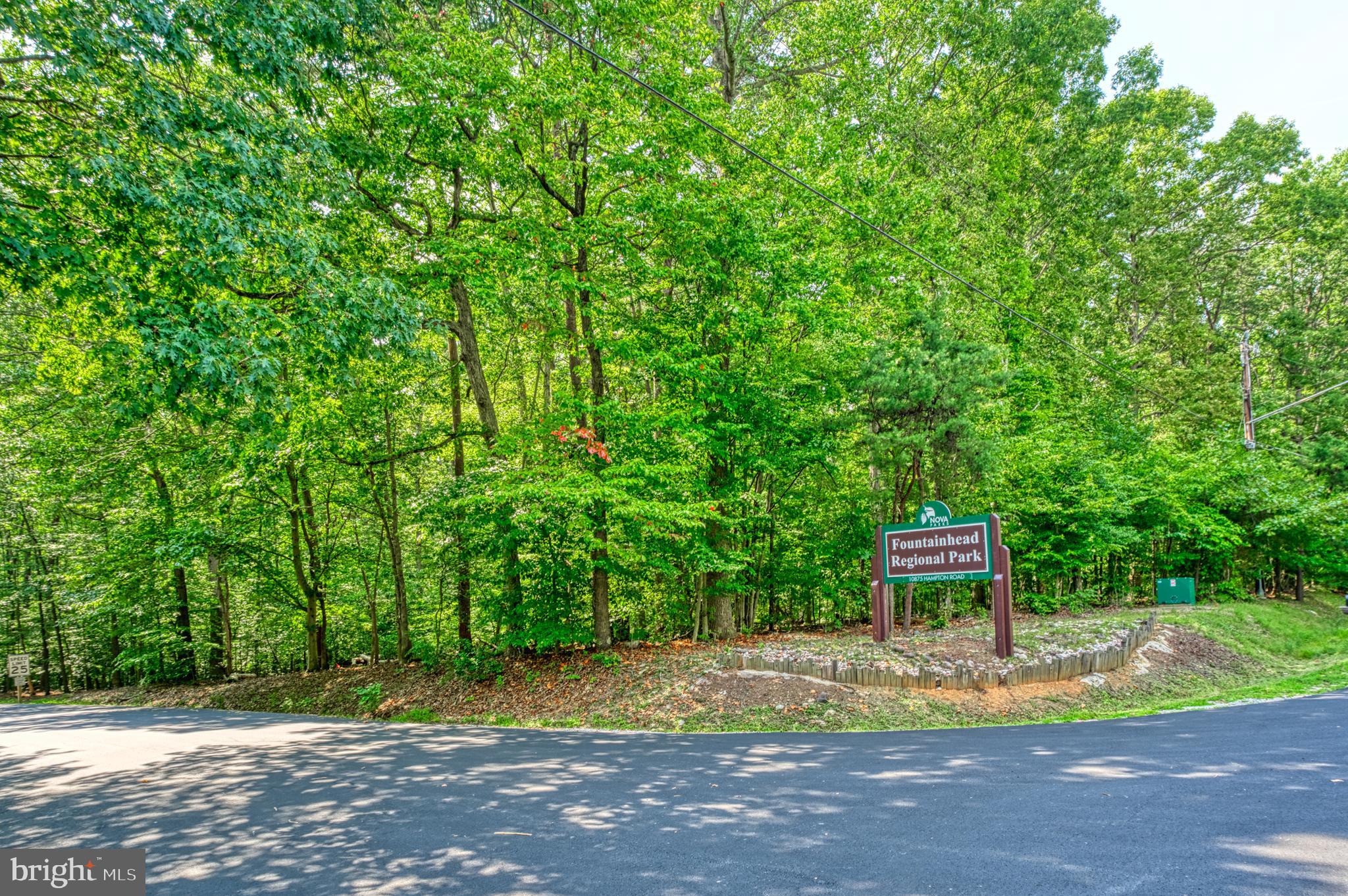 HAMPTON HILLS - Residential