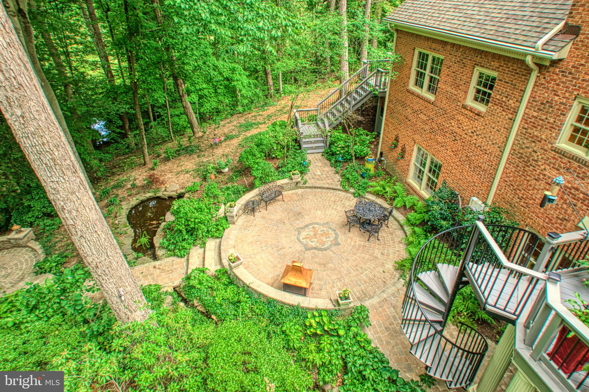 HAMPTON HILLS - Residential