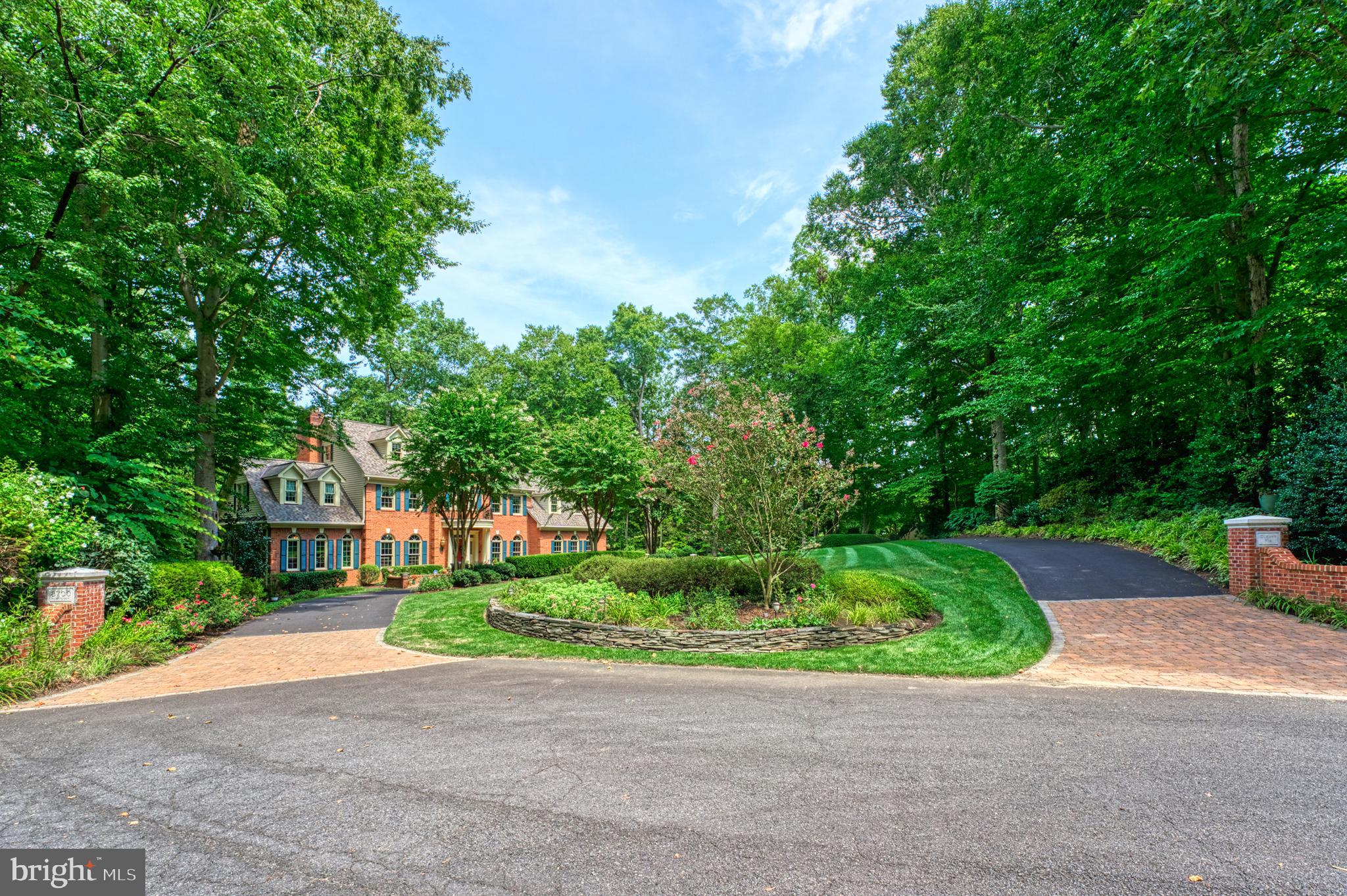 HAMPTON HILLS - Residential