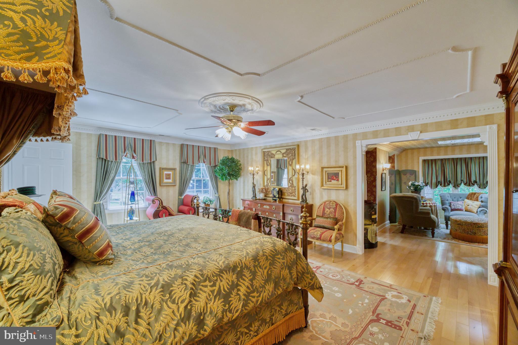 HAMPTON HILLS - Residential