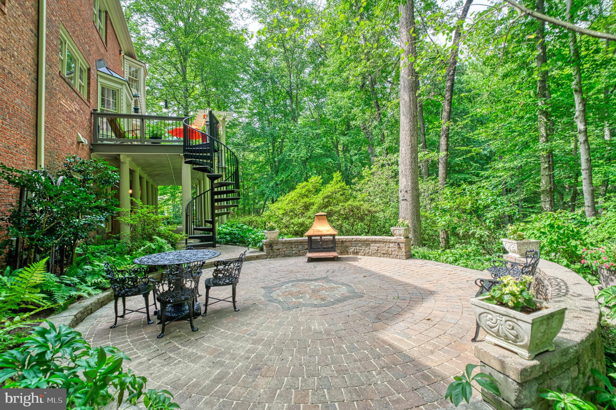 HAMPTON HILLS - Residential