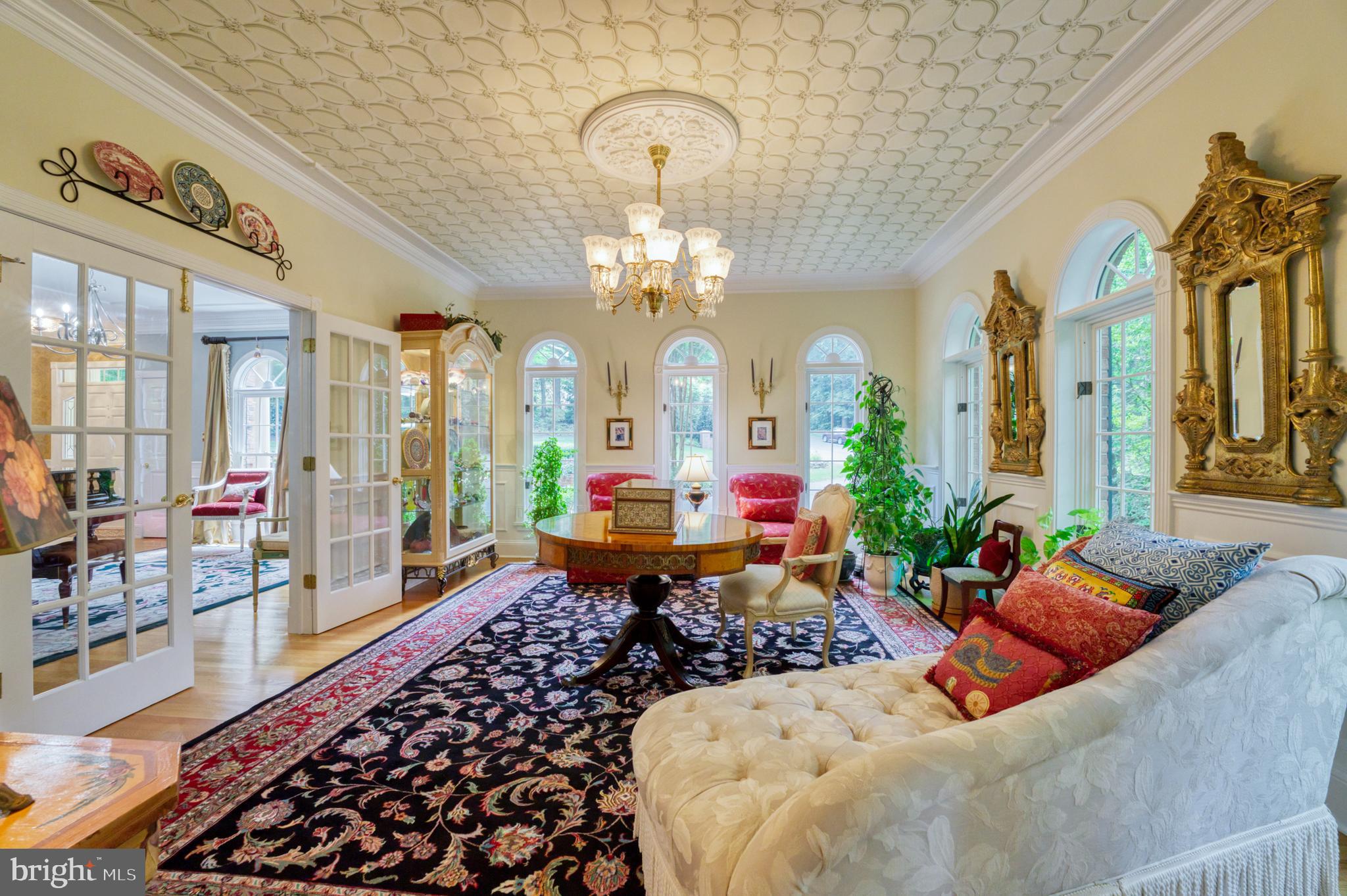 HAMPTON HILLS - Residential