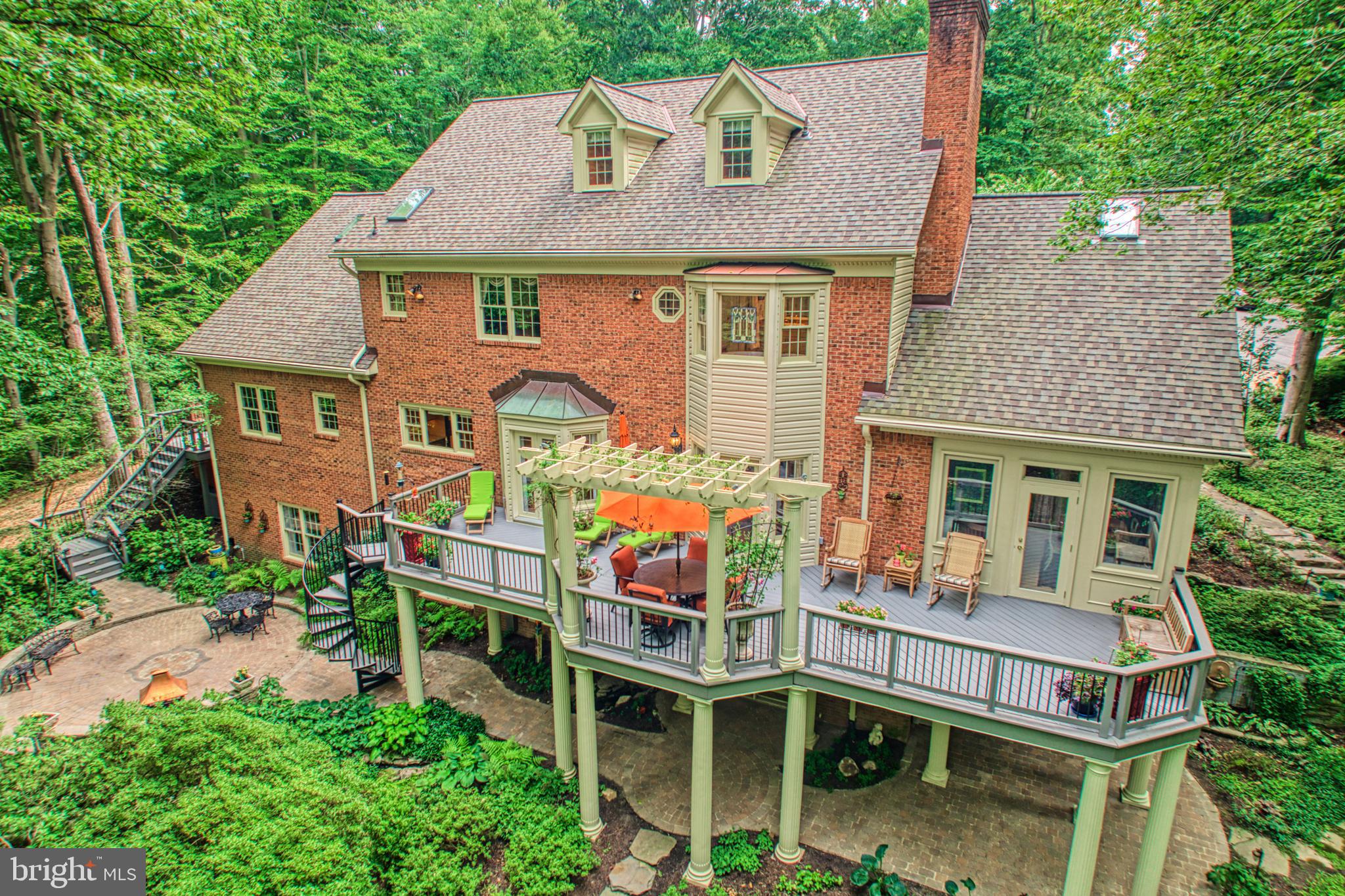 HAMPTON HILLS - Residential