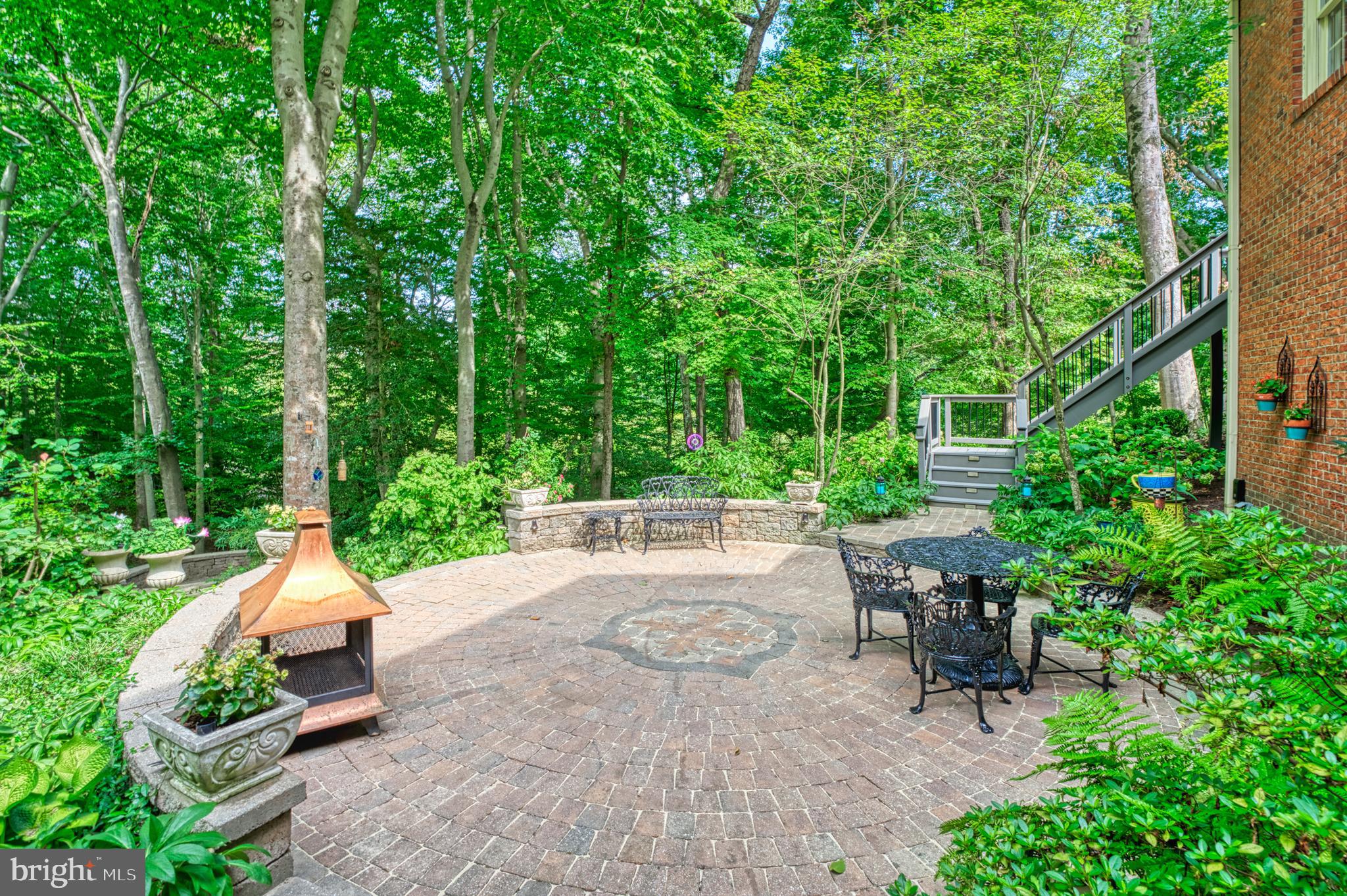 HAMPTON HILLS - Residential