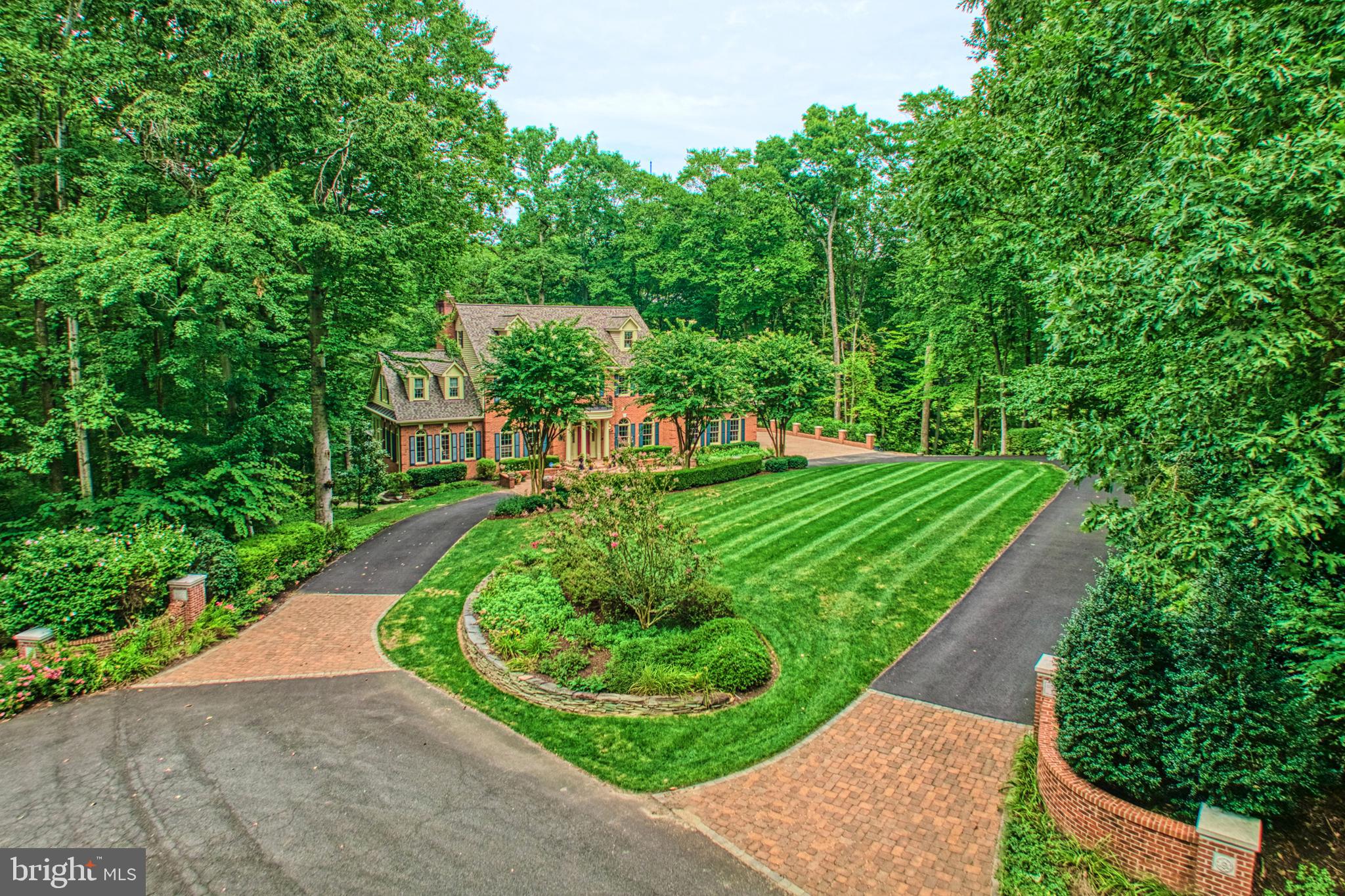 HAMPTON HILLS - Residential