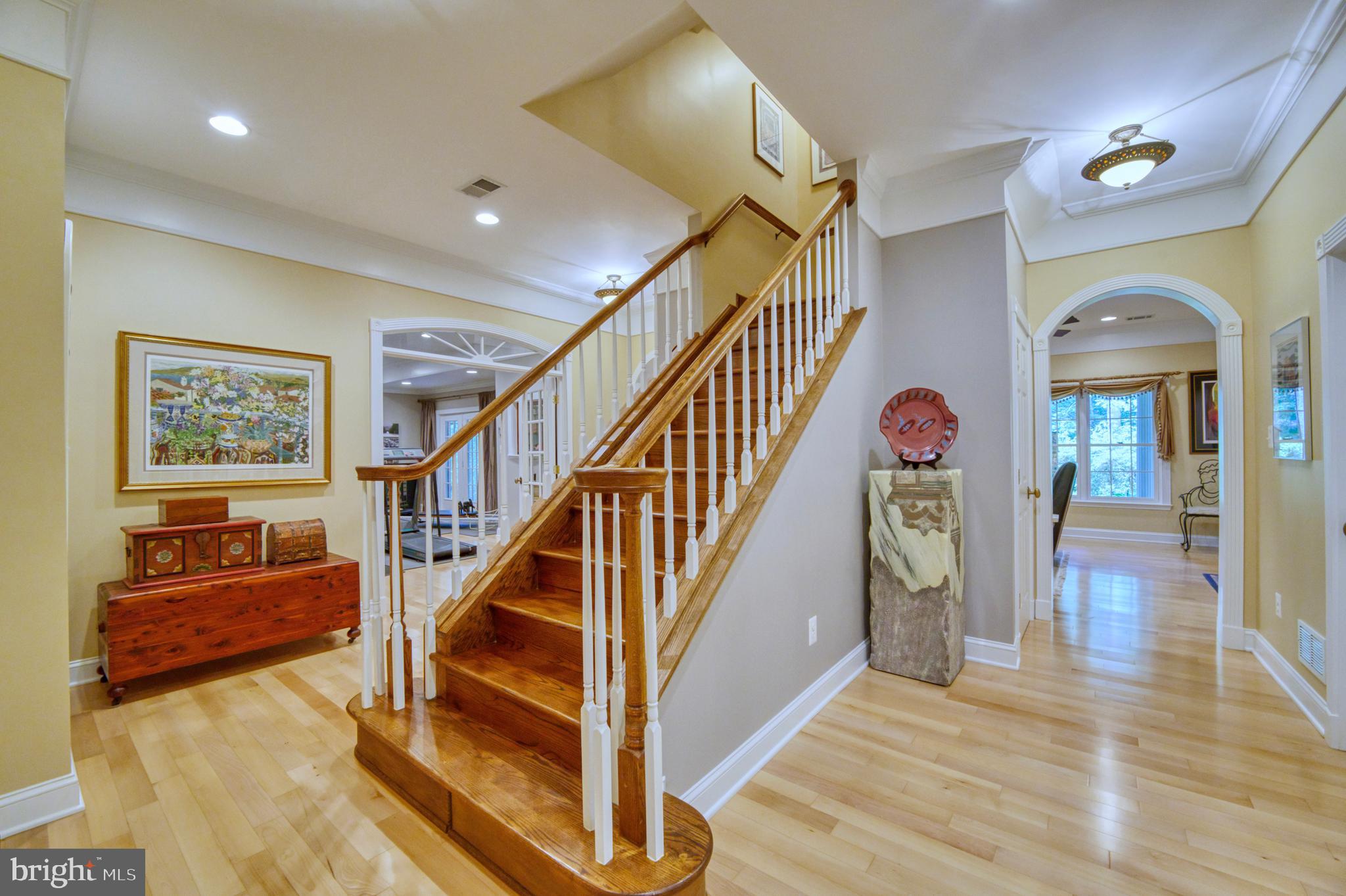 HAMPTON HILLS - Residential