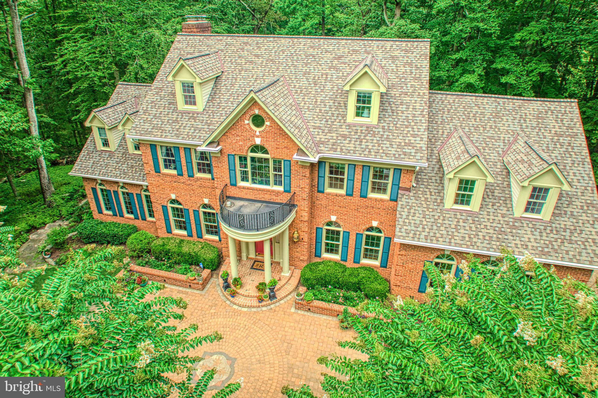 HAMPTON HILLS - Residential