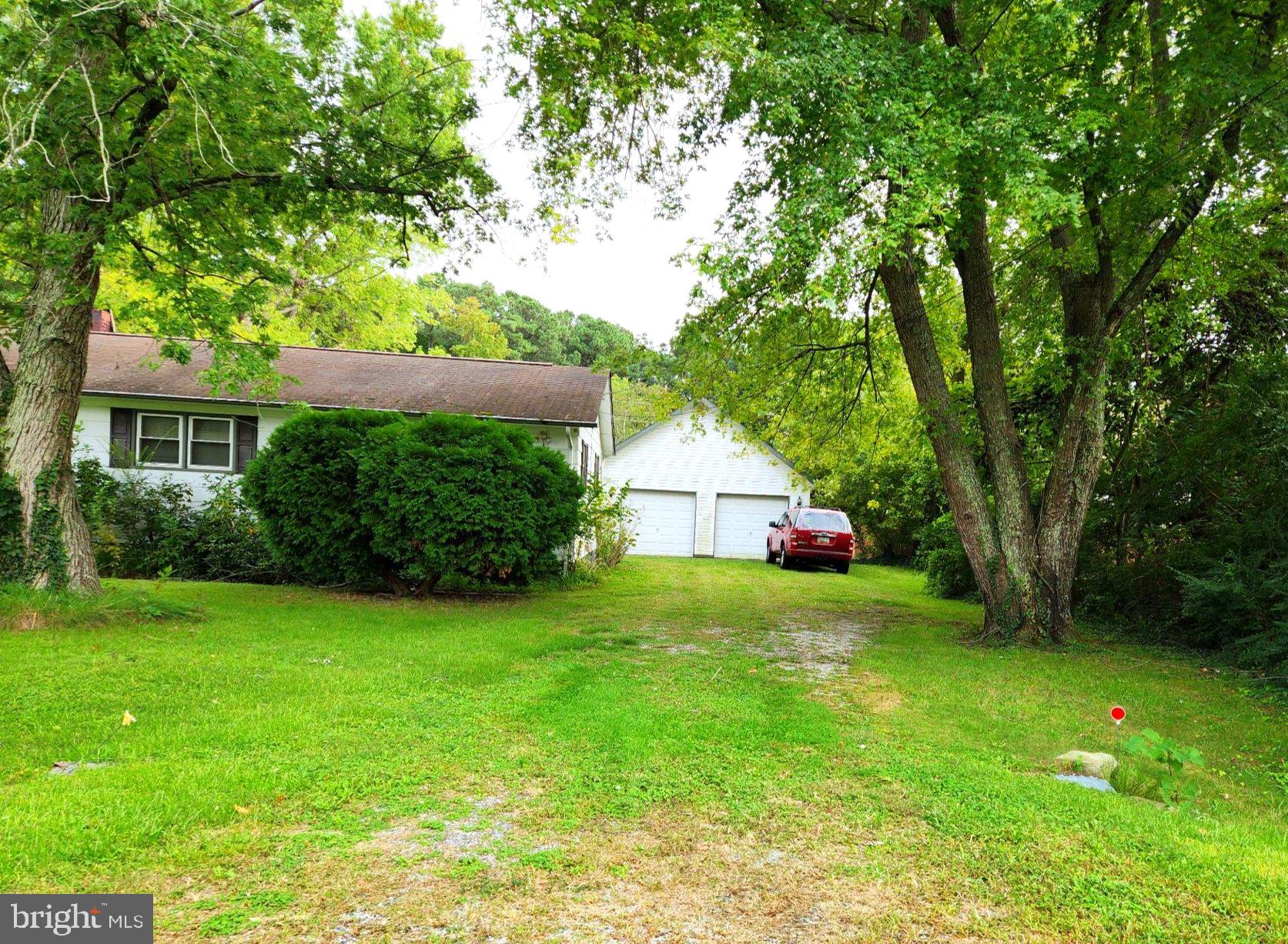 43905 LANEDON DRIVE