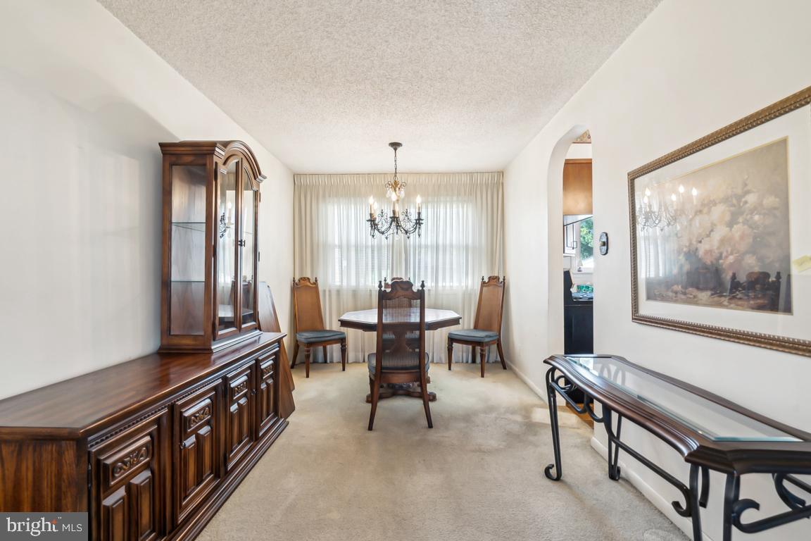 230 BOXWOOD LANE