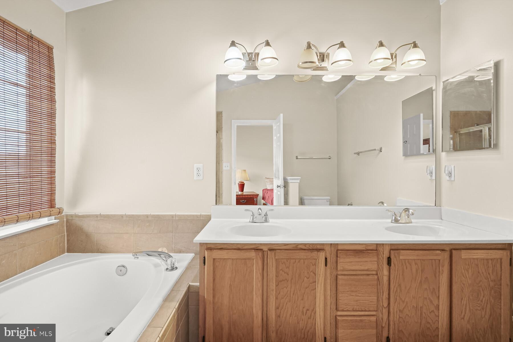 PERRYWOOD - Residential