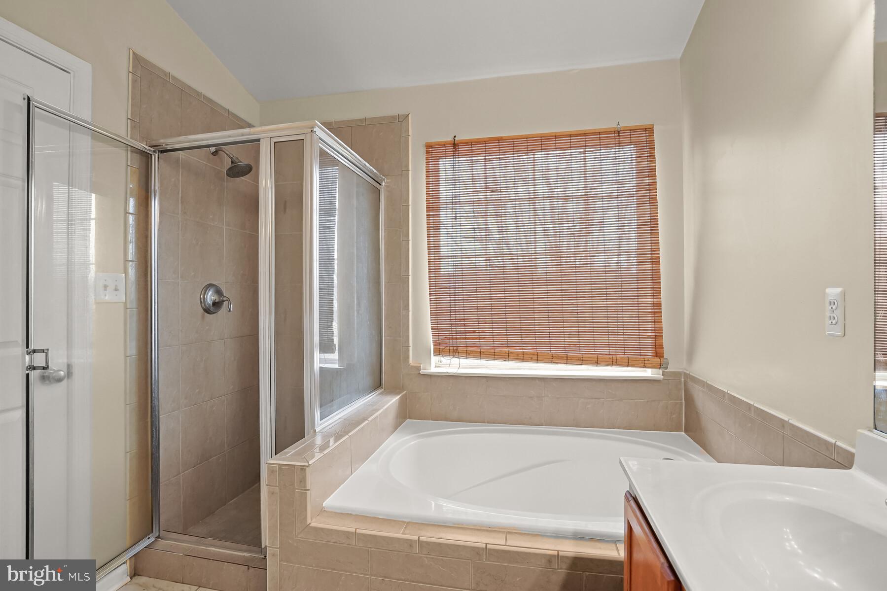 PERRYWOOD - Residential