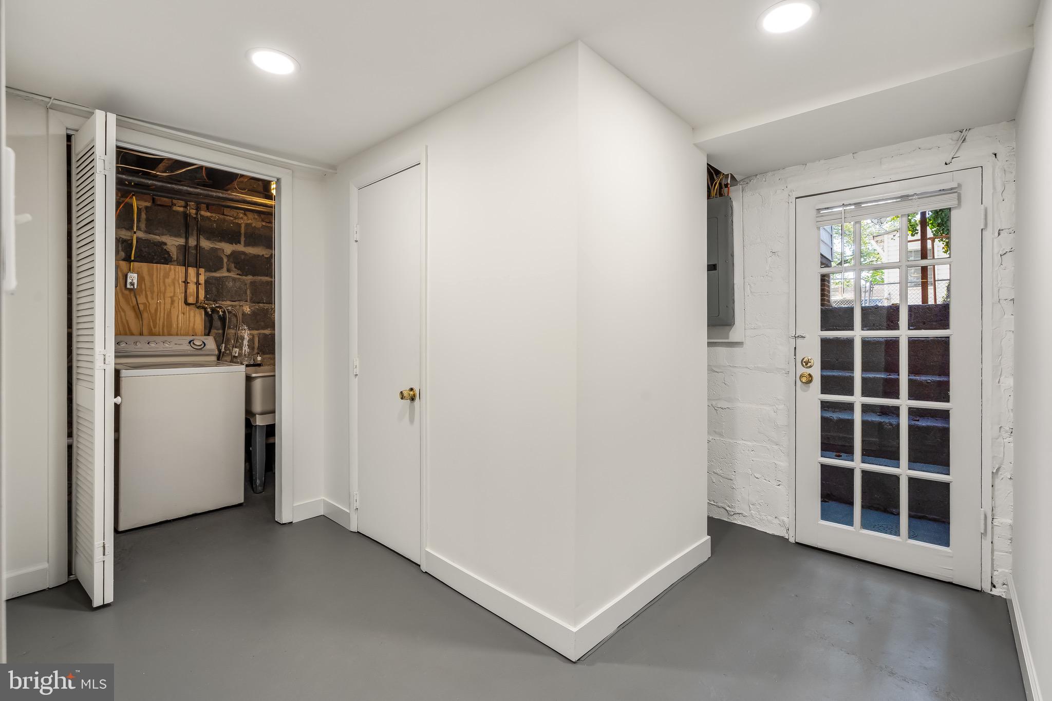 PARKER GRAY HISTORIC DISTRICT - Residential Lease