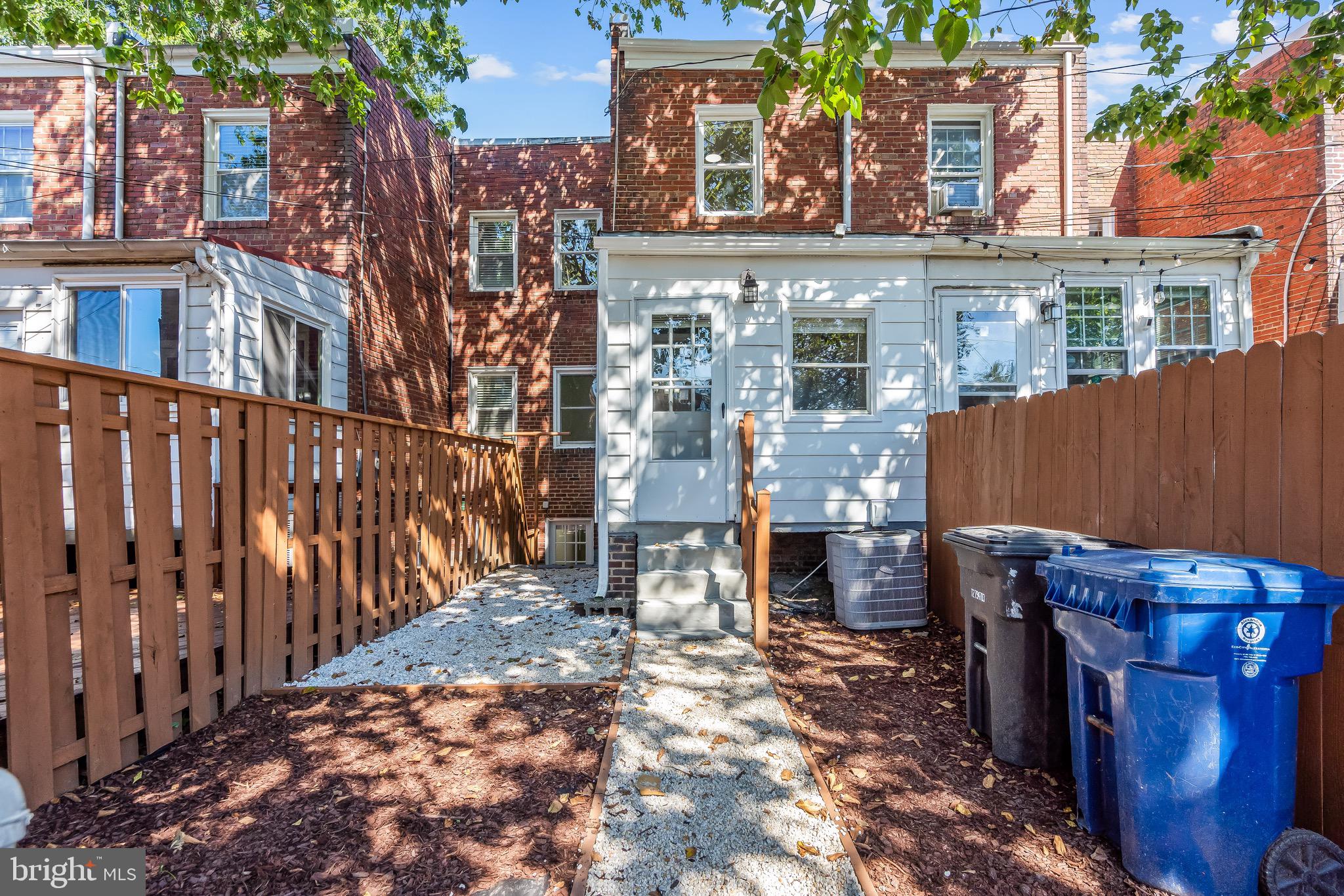 PARKER GRAY HISTORIC DISTRICT - Residential Lease