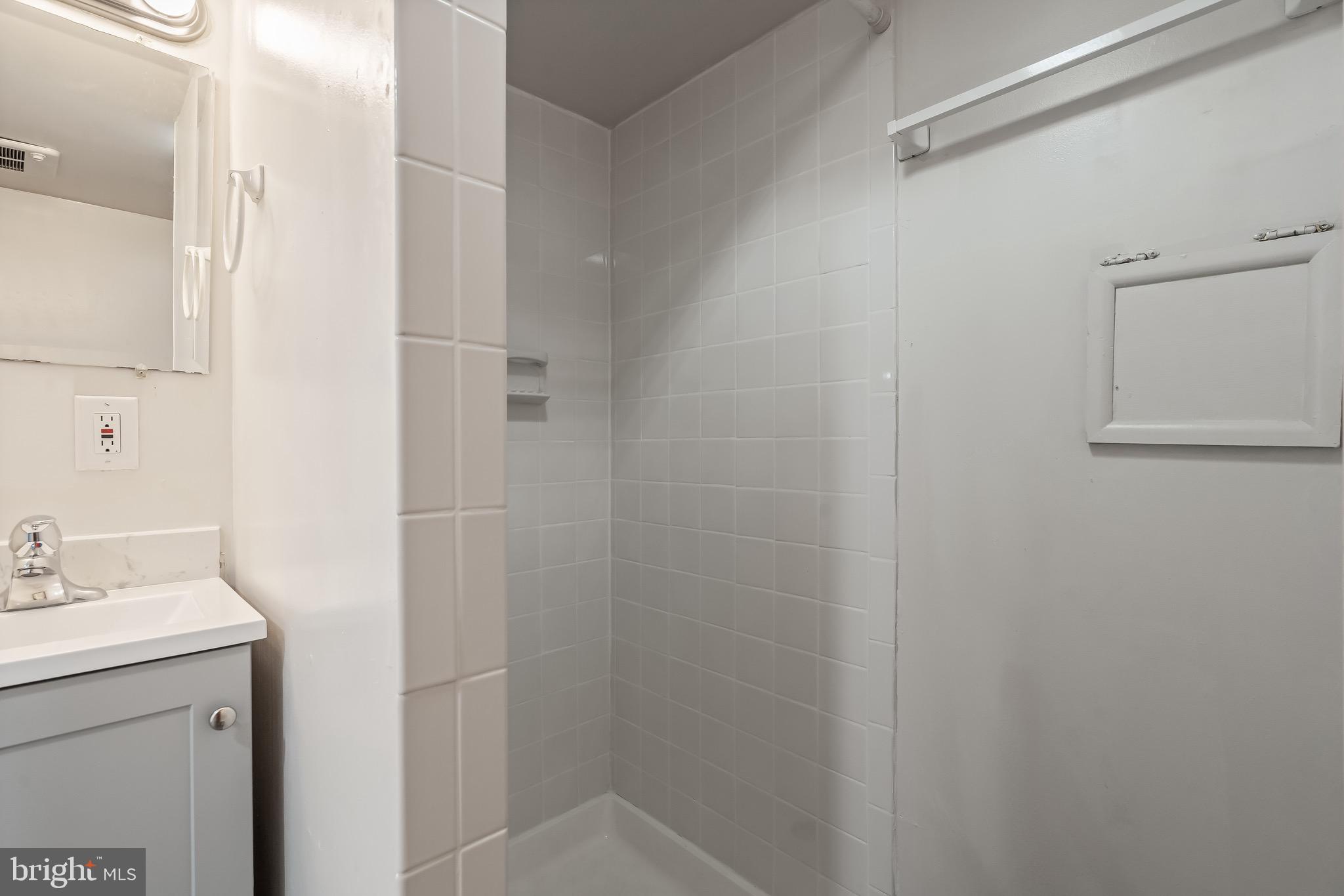 PARKER GRAY HISTORIC DISTRICT - Residential Lease