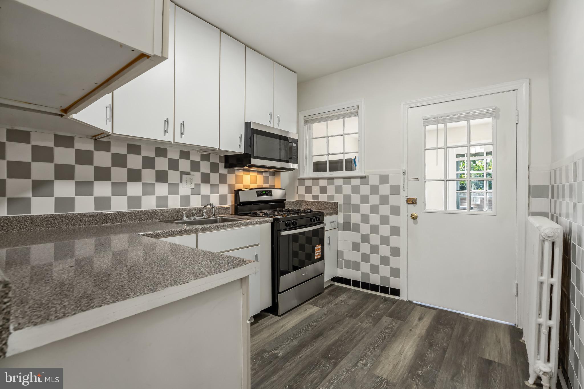 PARKER GRAY HISTORIC DISTRICT - Residential Lease