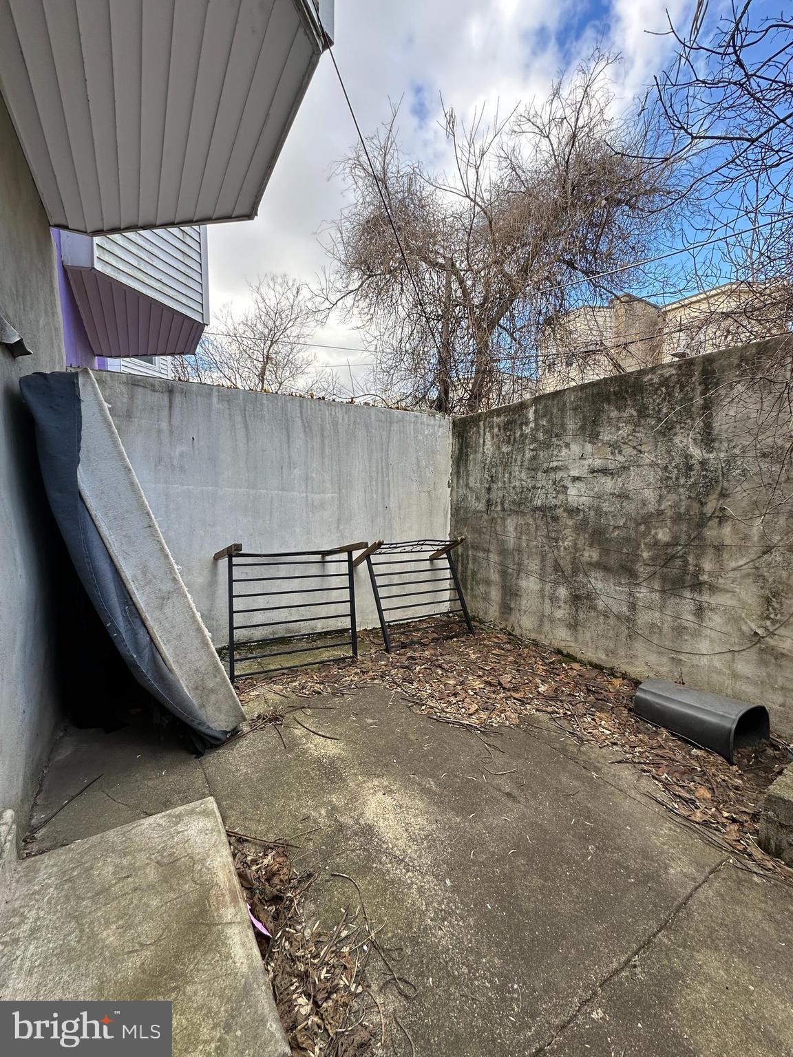 TEMPLE UNIVERSITY - Residential