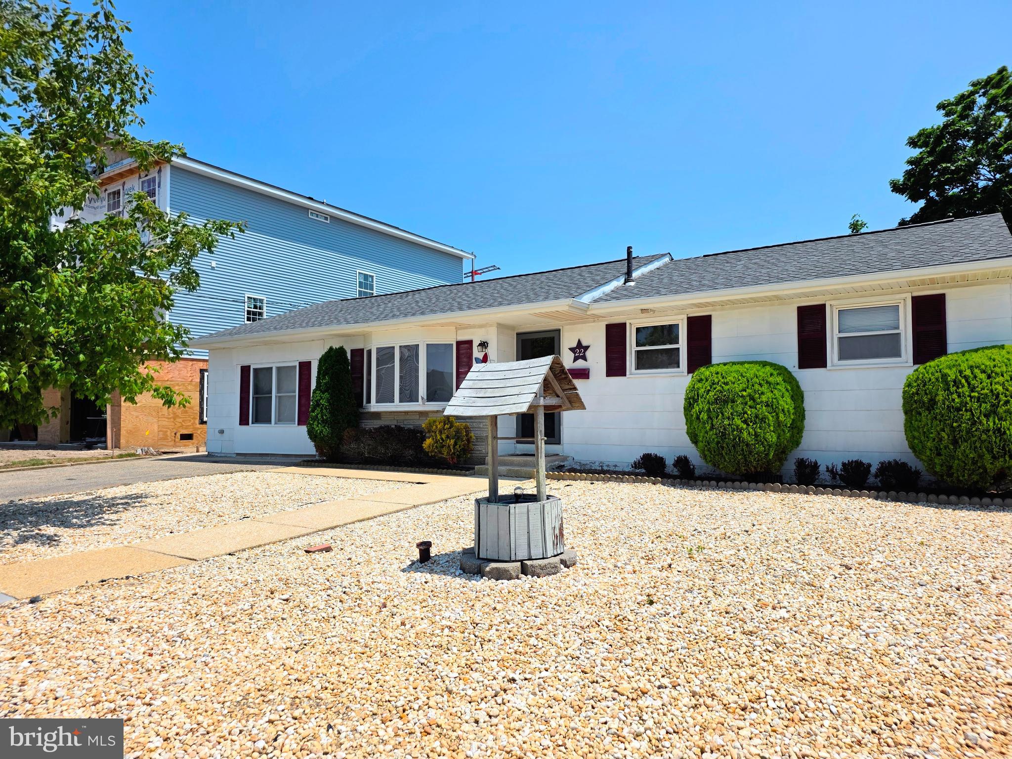 22 N FORECASTLE DRIVE