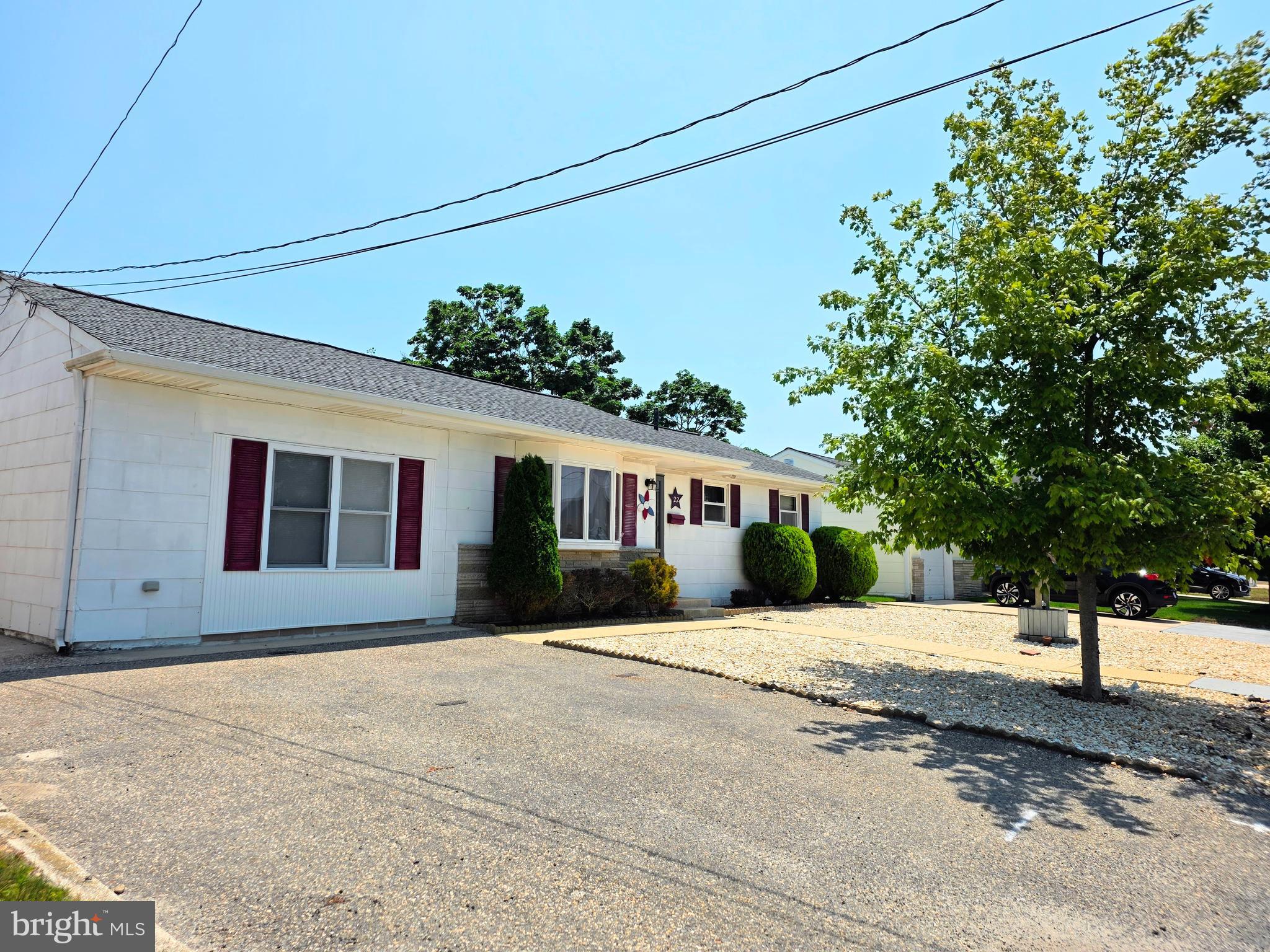 22 N FORECASTLE DRIVE