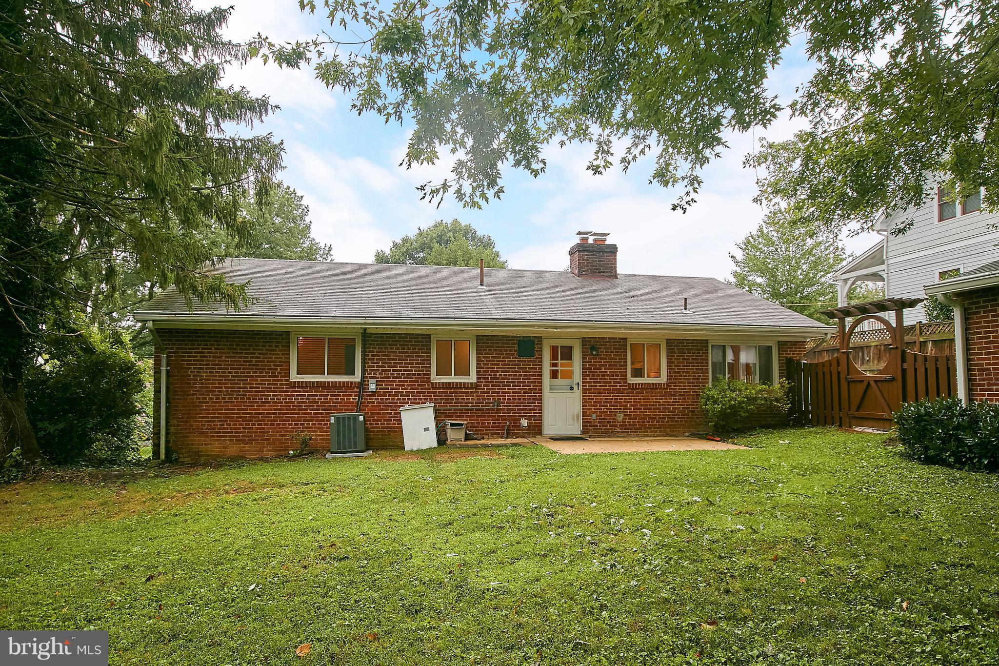 WAVERLY HILLS - Residential