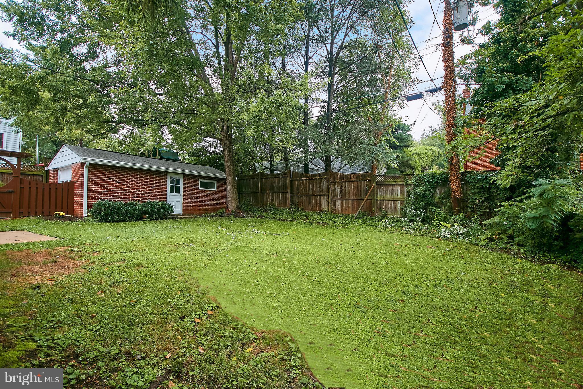 WAVERLY HILLS - Residential