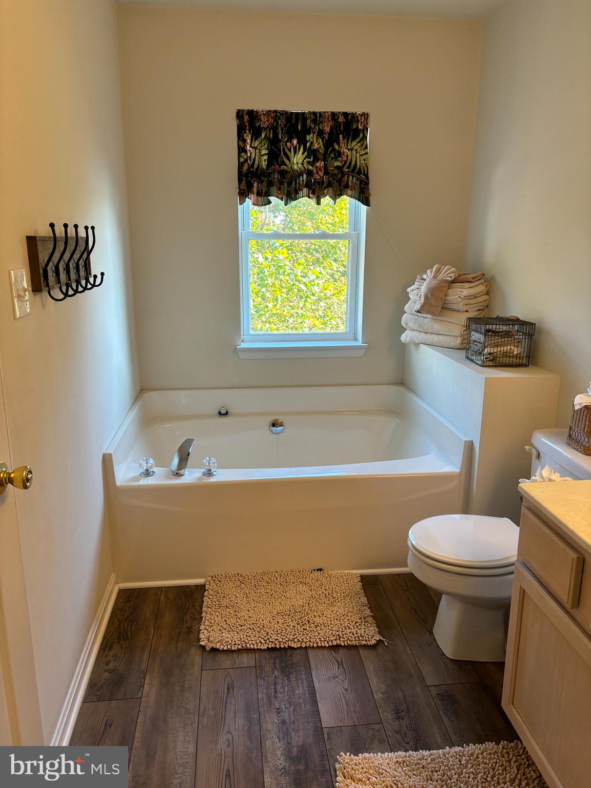 NORTH EAST ISLES - Residential