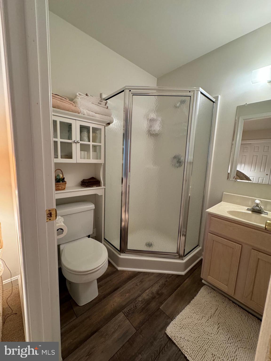 NORTH EAST ISLES - Residential