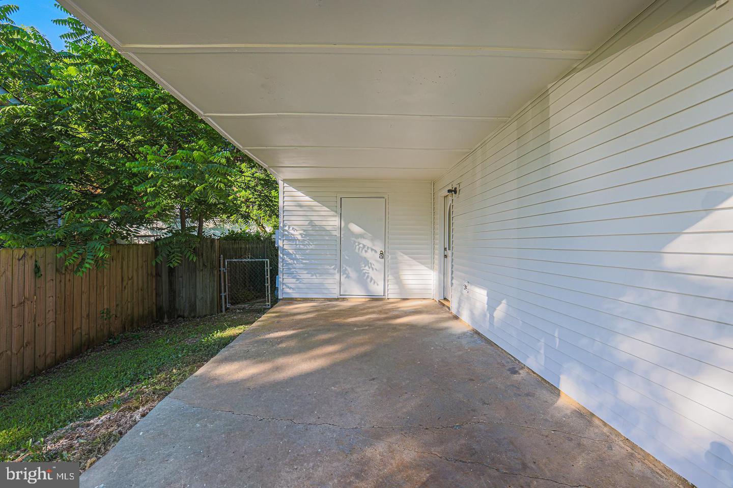 1327 FARRARA DRIVE