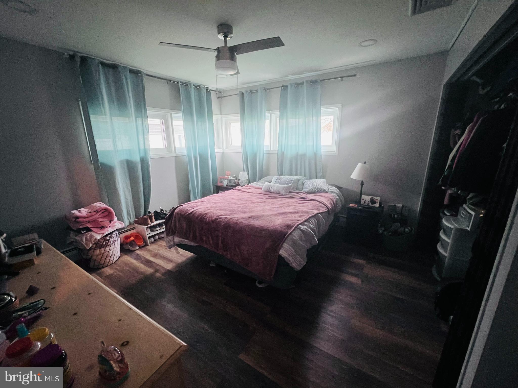 LAKESIDE - Residential Lease