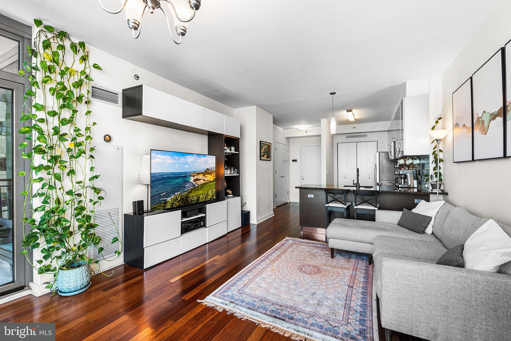 2101 MARKET STREET 908