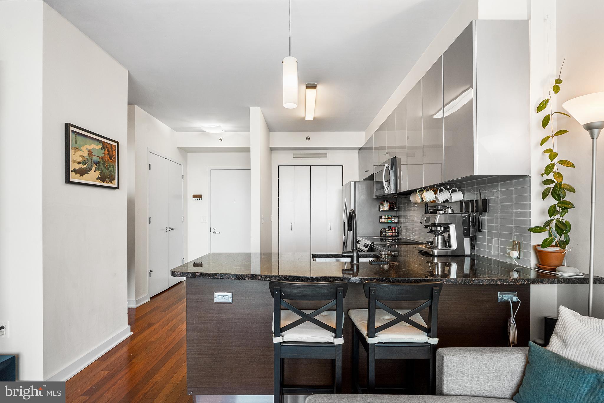 RITTENHOUSE SQUARE - Residential