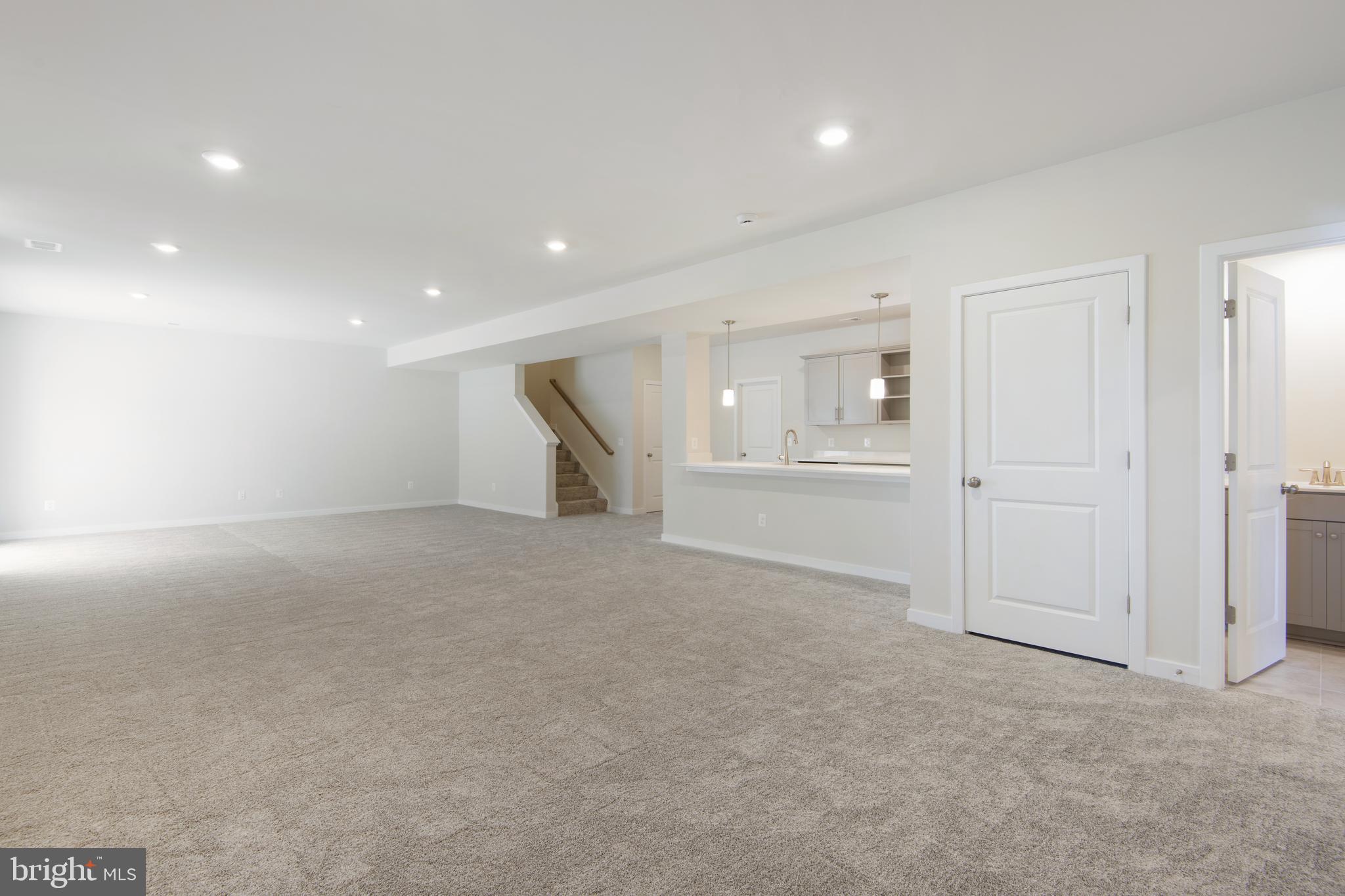 CLEVENGER CORNER VILLAGE - Residential