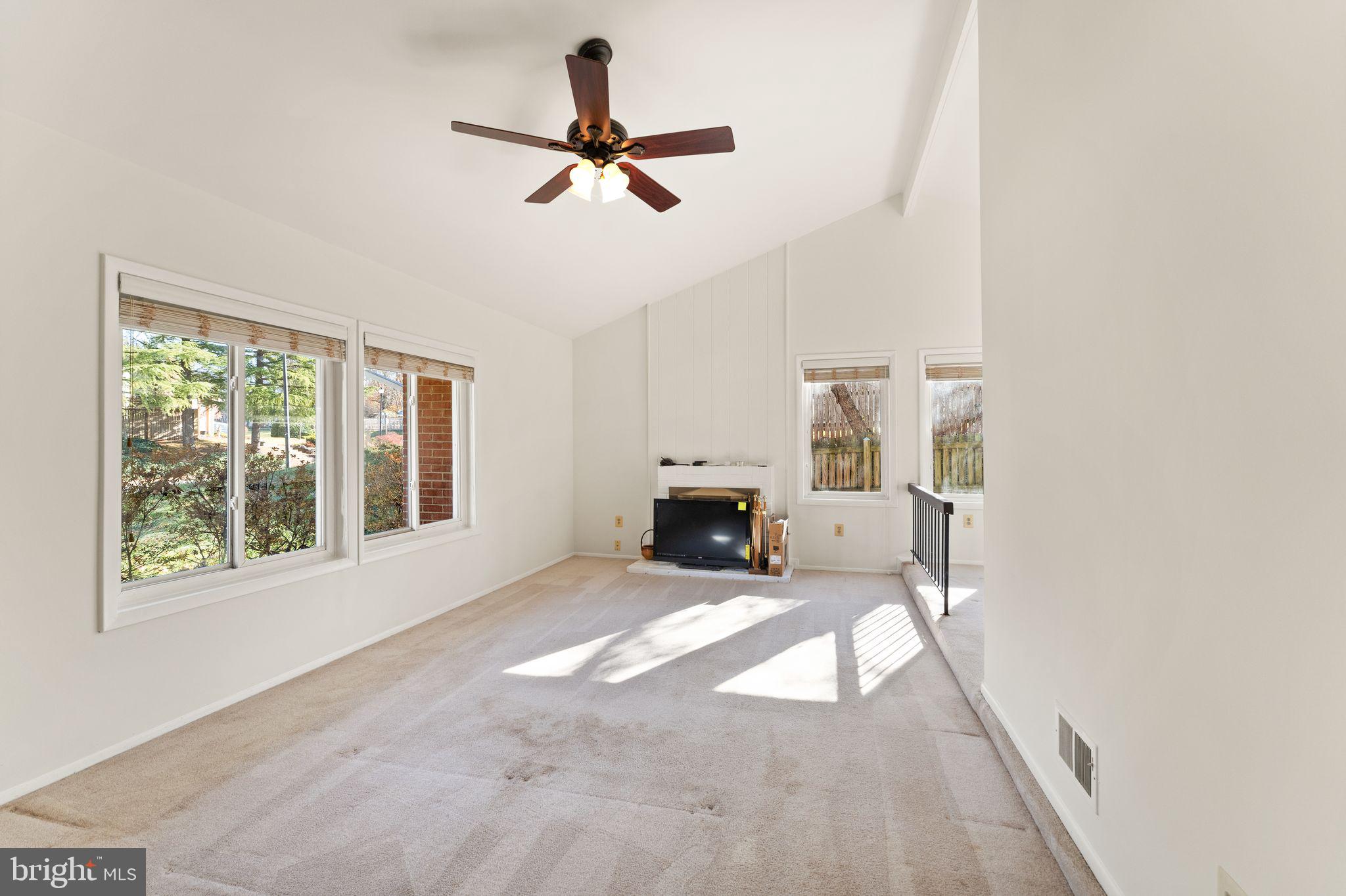 SUGARLAND RUN - Residential