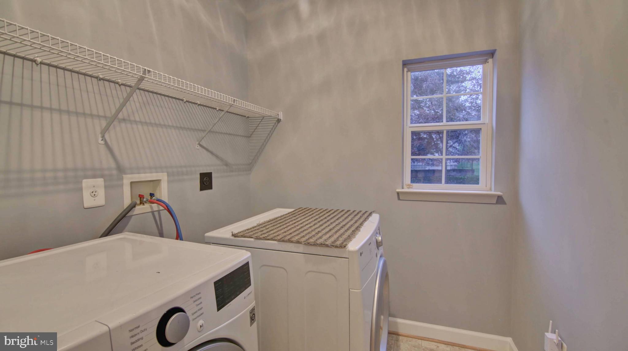 DOWER RIDGE ESTATES - Residential