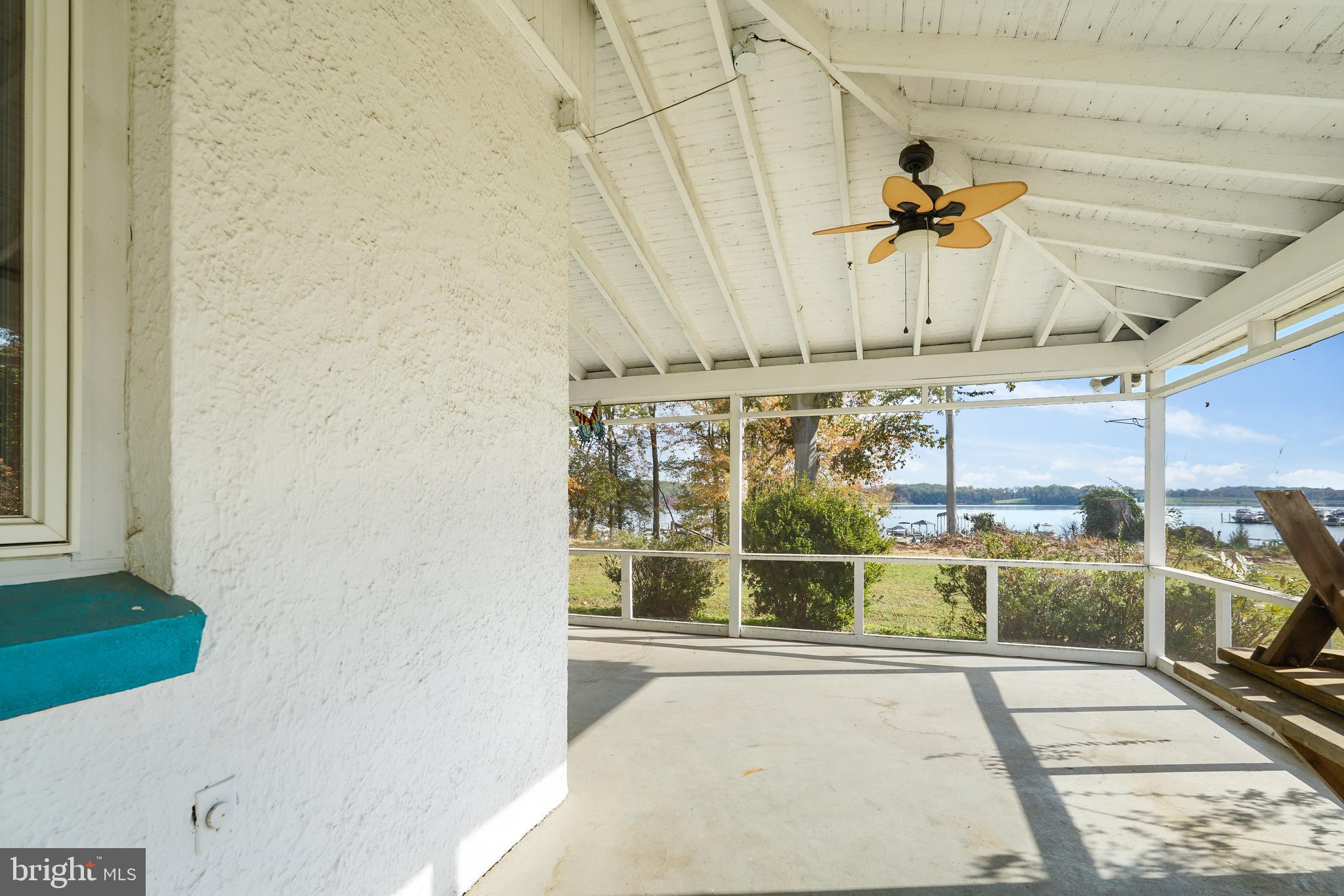 LONG POINT - Residential