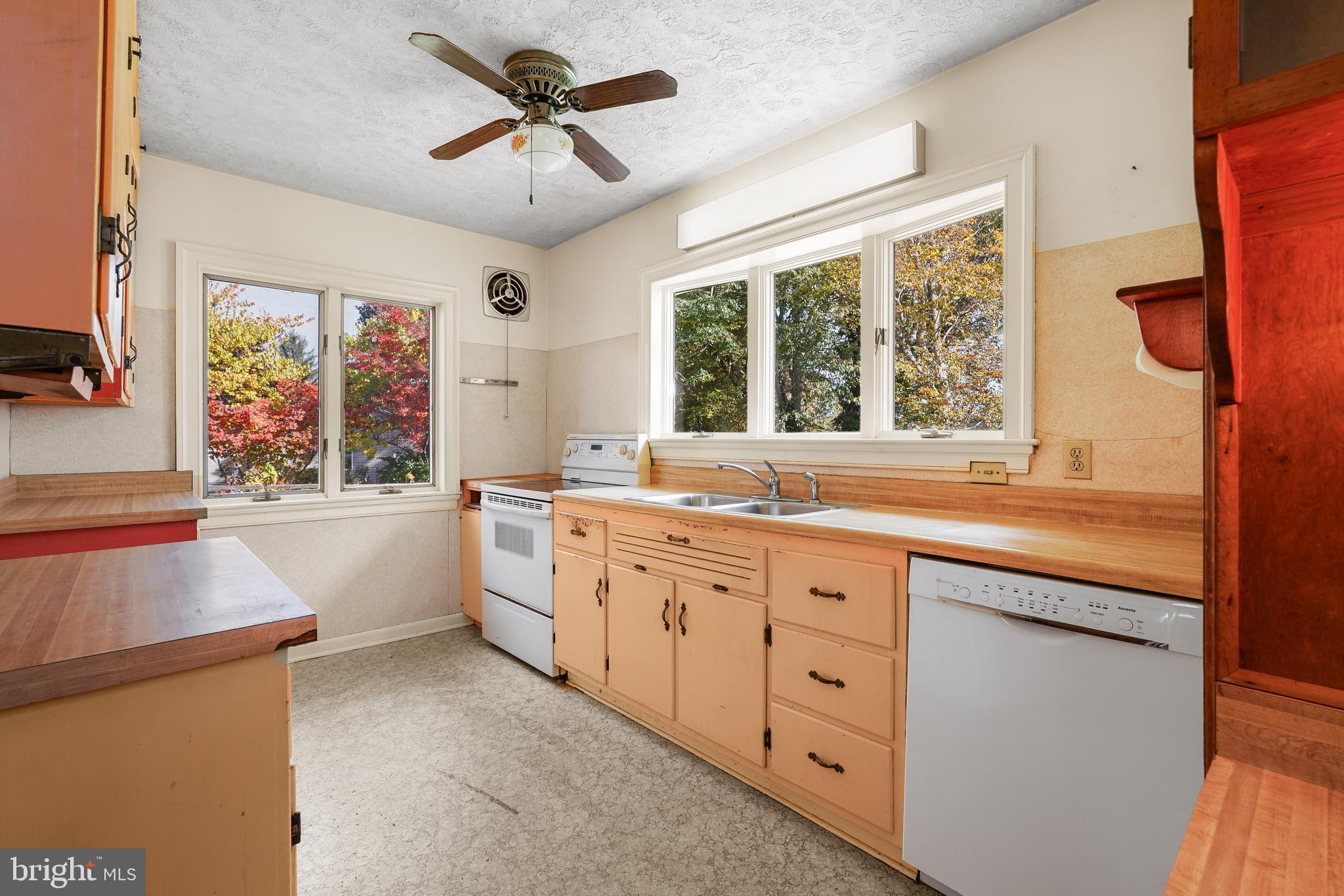 LONG POINT - Residential