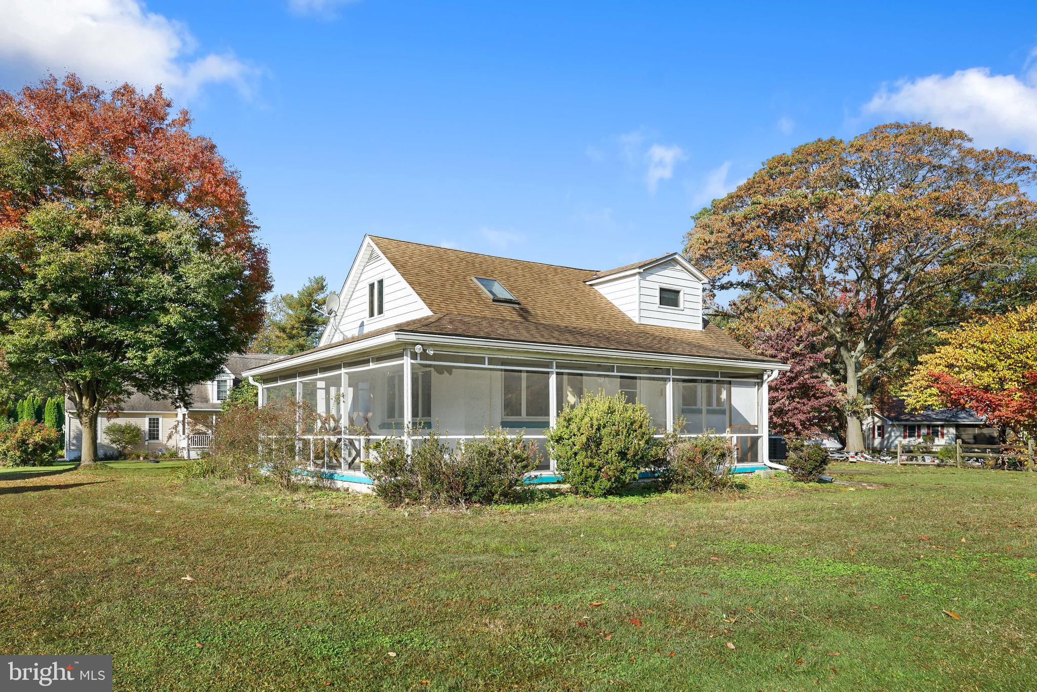 LONG POINT - Residential