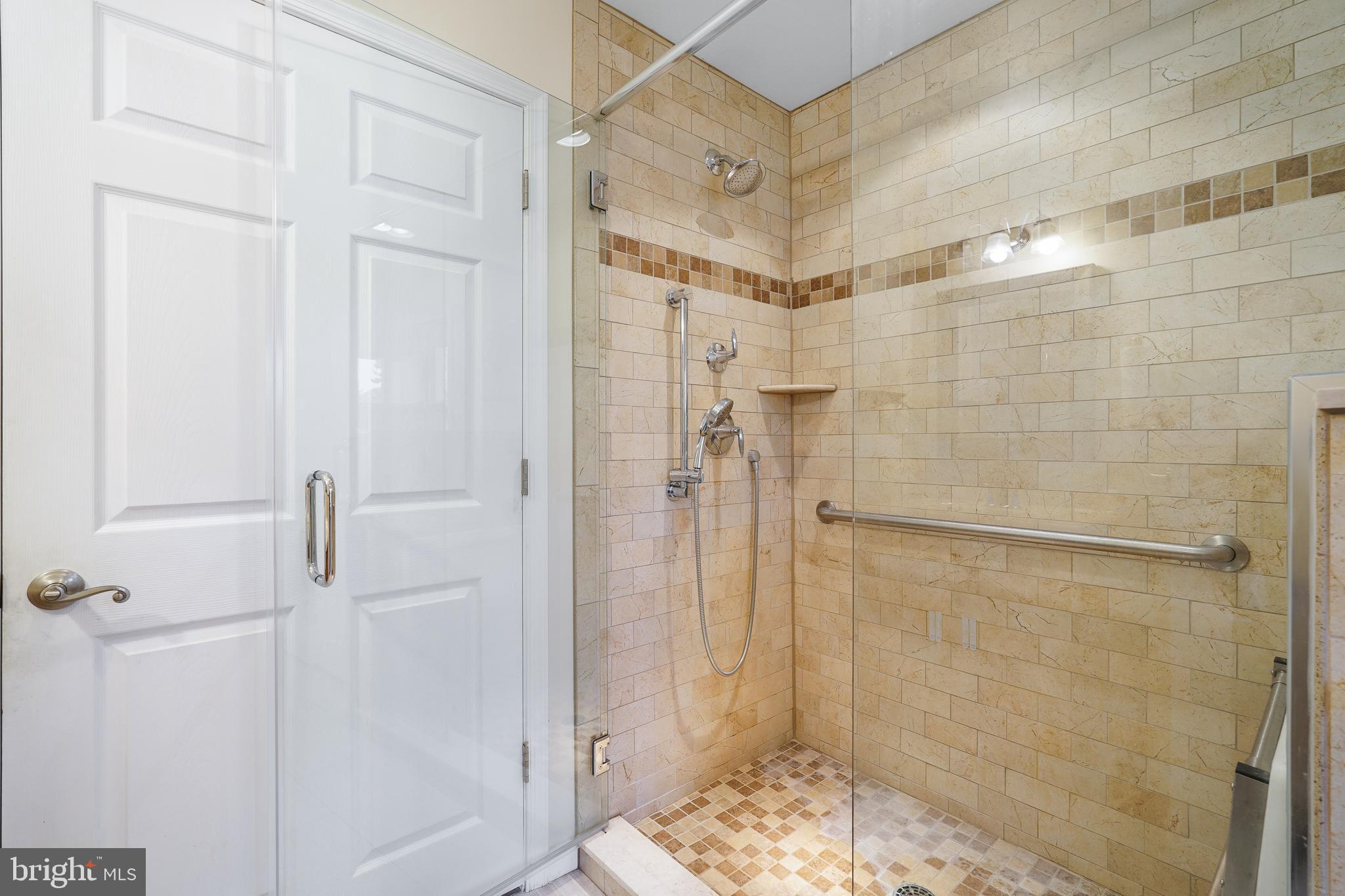 LONG POINT - Residential