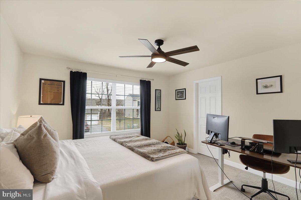 MELROSE PLACE - Residential