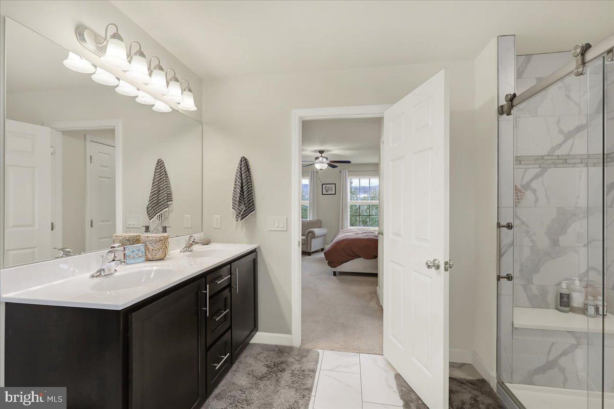 MELROSE PLACE - Residential