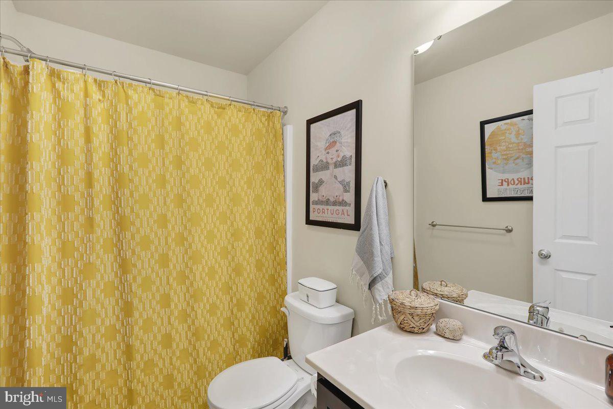 MELROSE PLACE - Residential