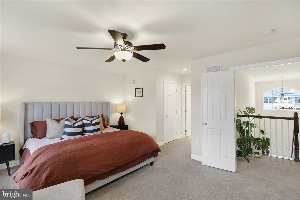 MELROSE PLACE - Residential