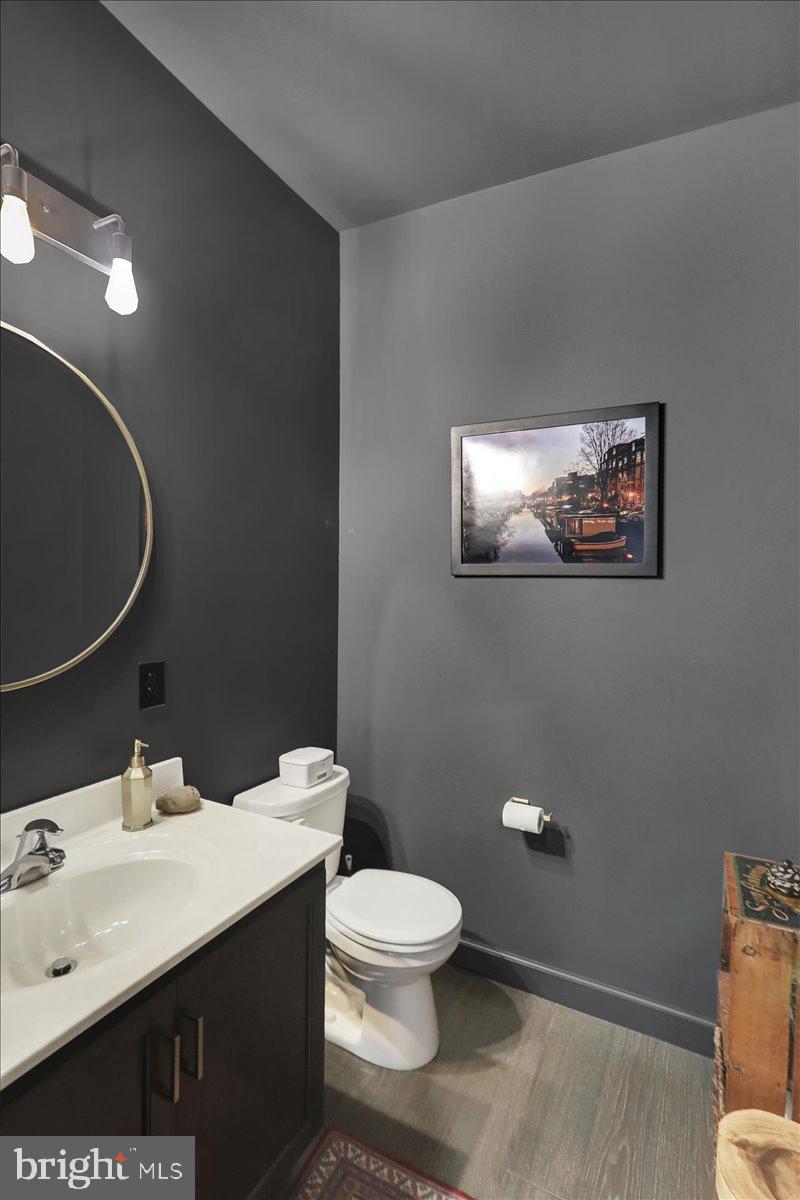 MELROSE PLACE - Residential