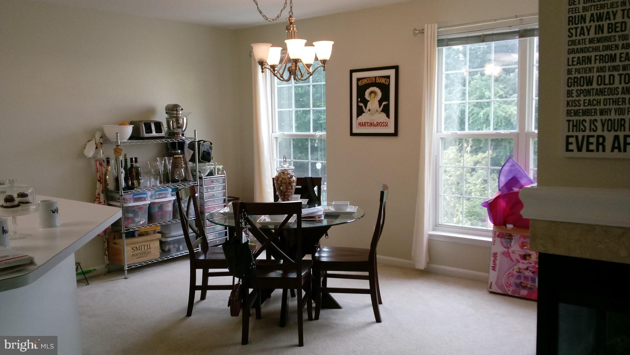 FAIR LAKES - Residential Lease