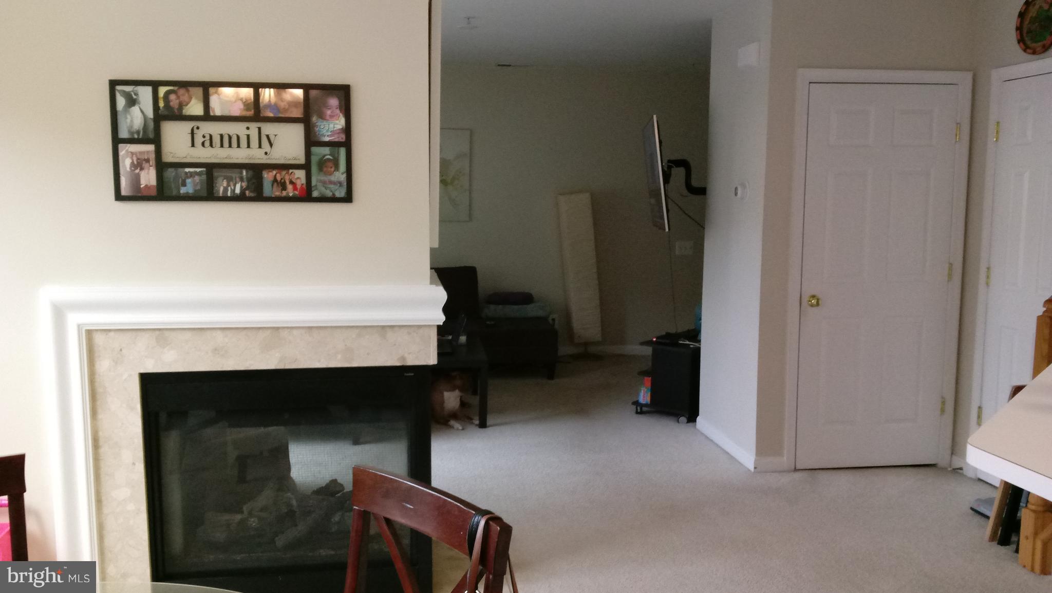FAIR LAKES - Residential Lease