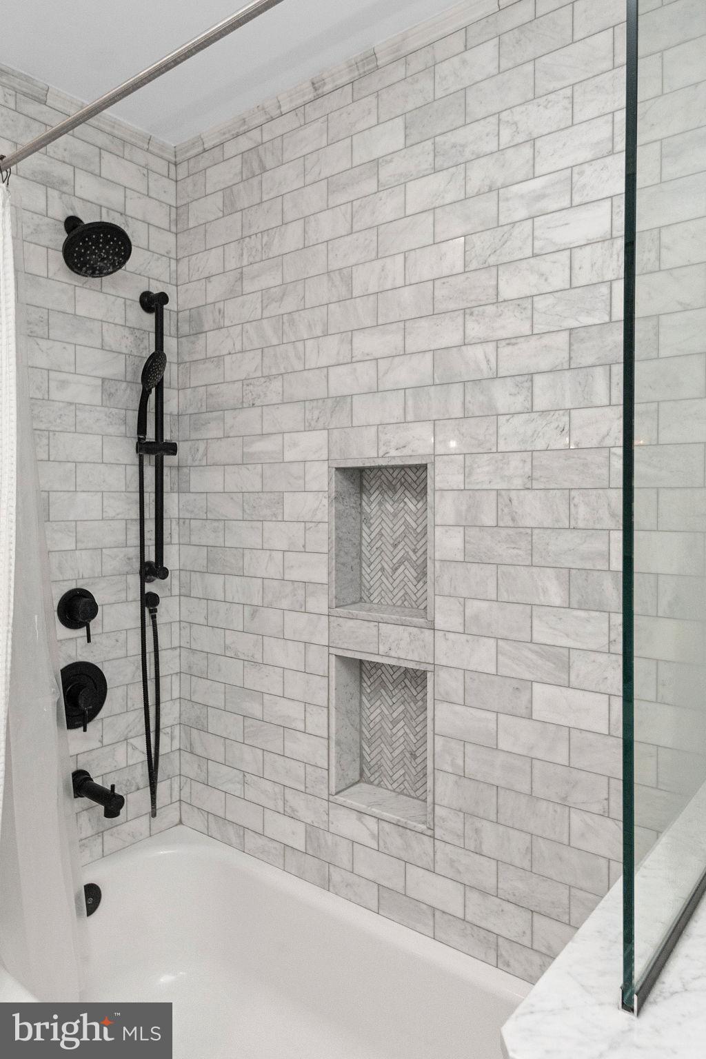 LONG LANE FARMS - Residential