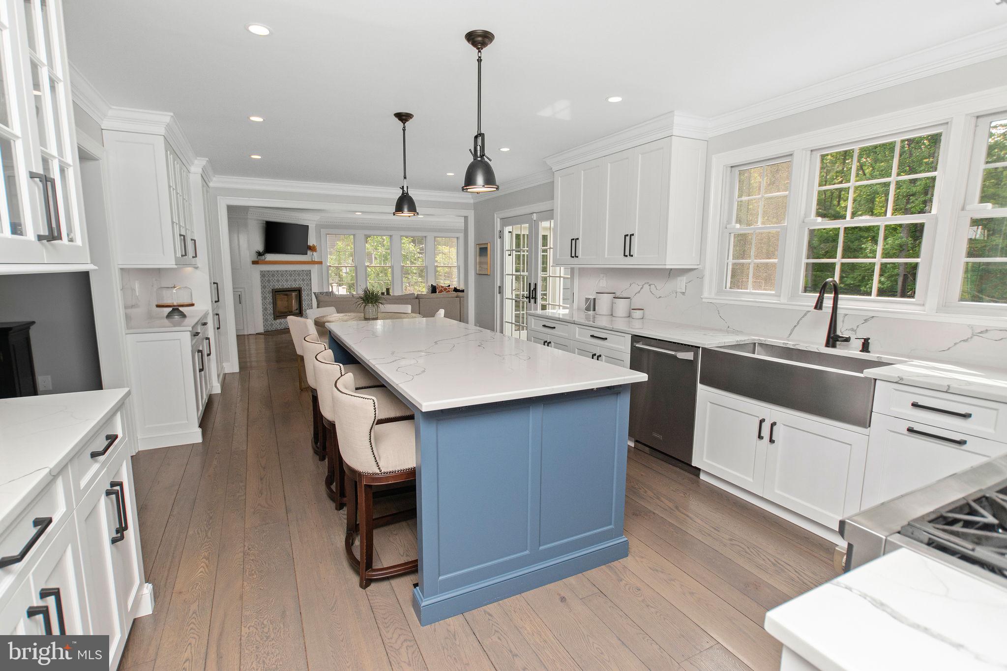 LONG LANE FARMS - Residential