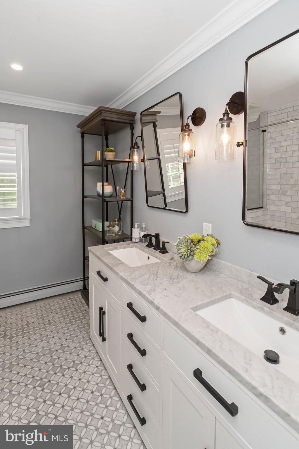 LONG LANE FARMS - Residential