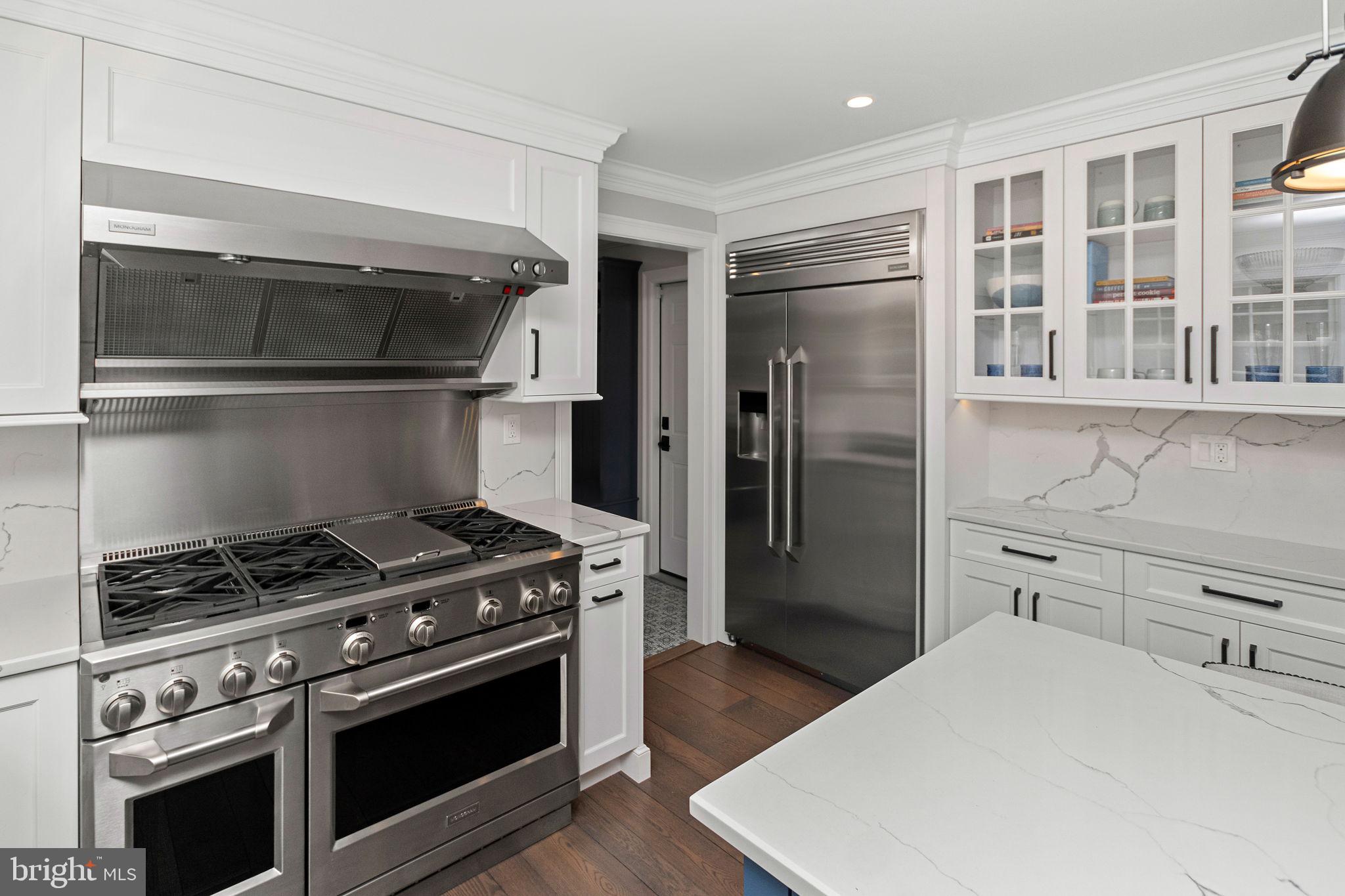 LONG LANE FARMS - Residential