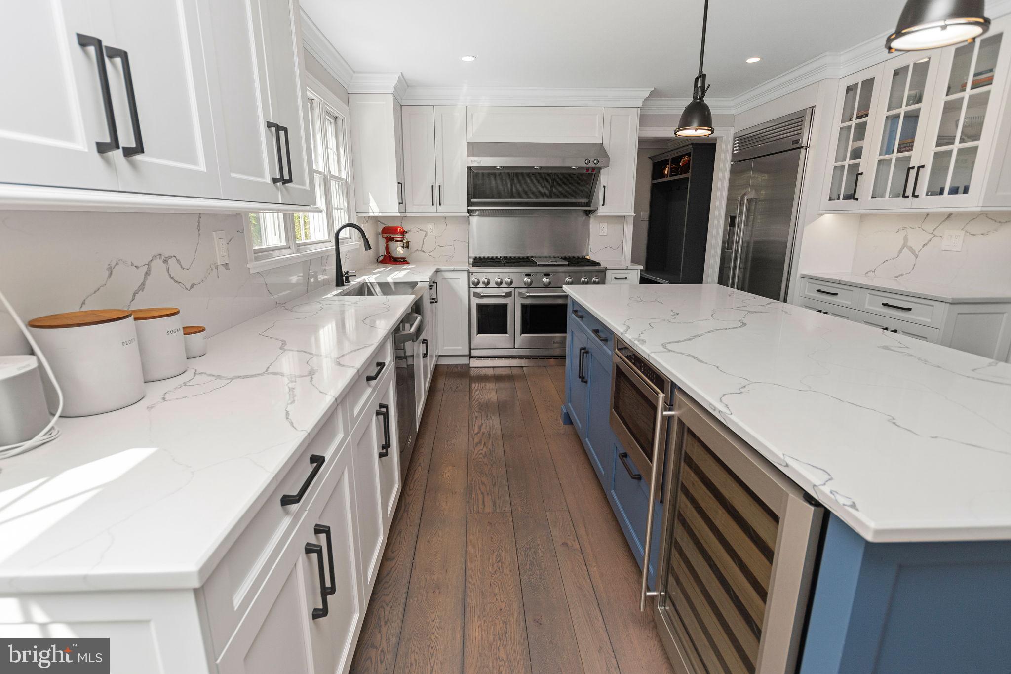 LONG LANE FARMS - Residential